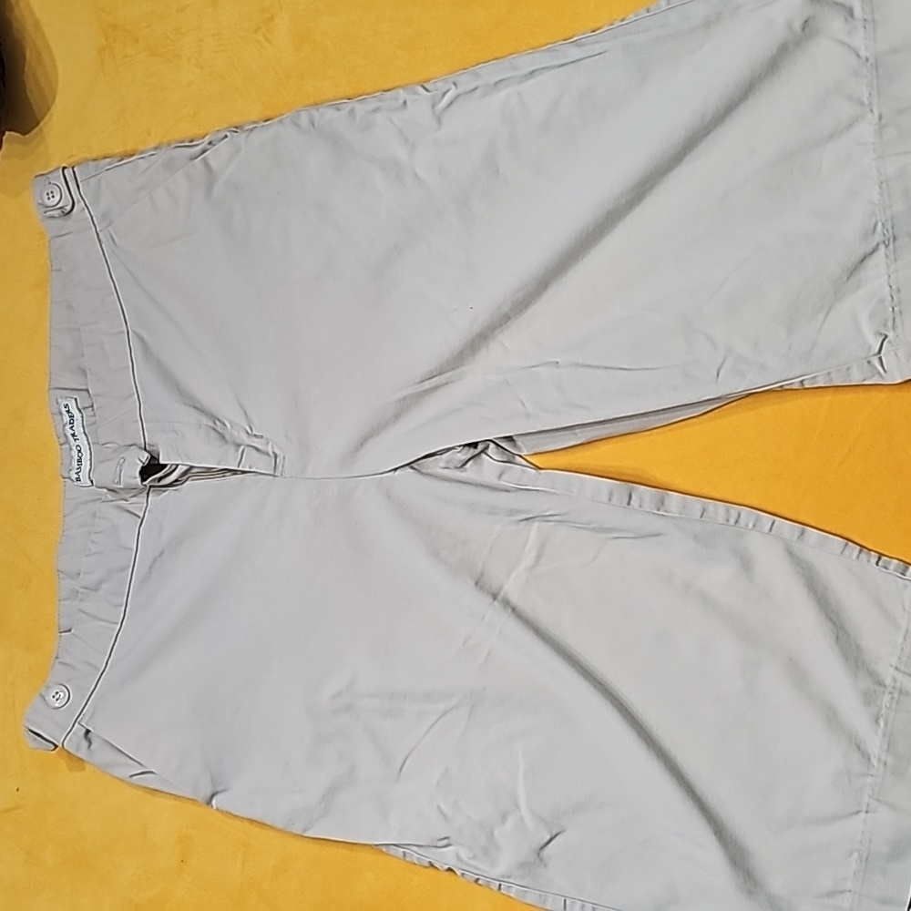 Bamboo Traders Women's Sz 8 Bermuda shorts